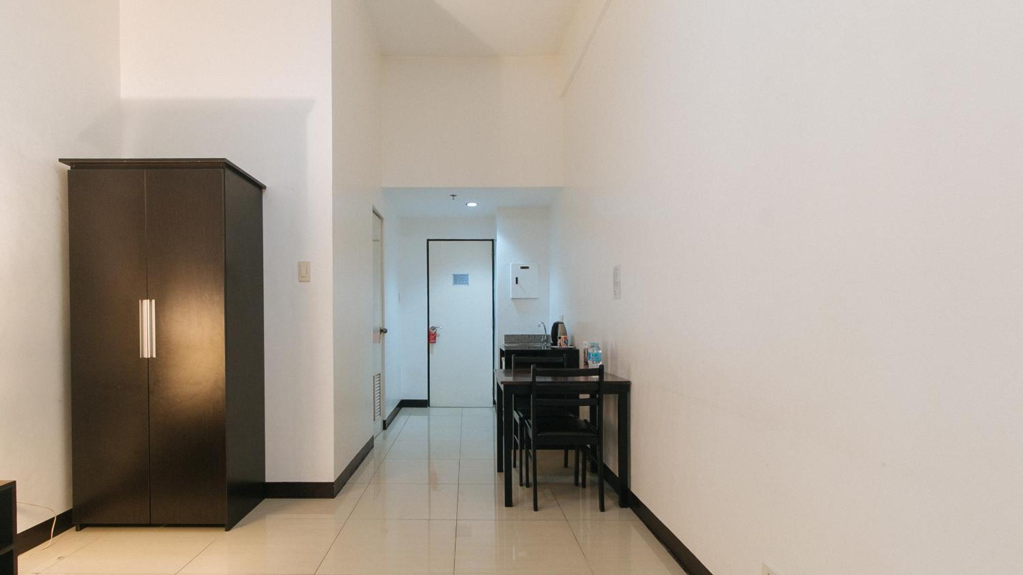 Reddoorz Plus At Banawe Bandar Quezon Luaran gambar