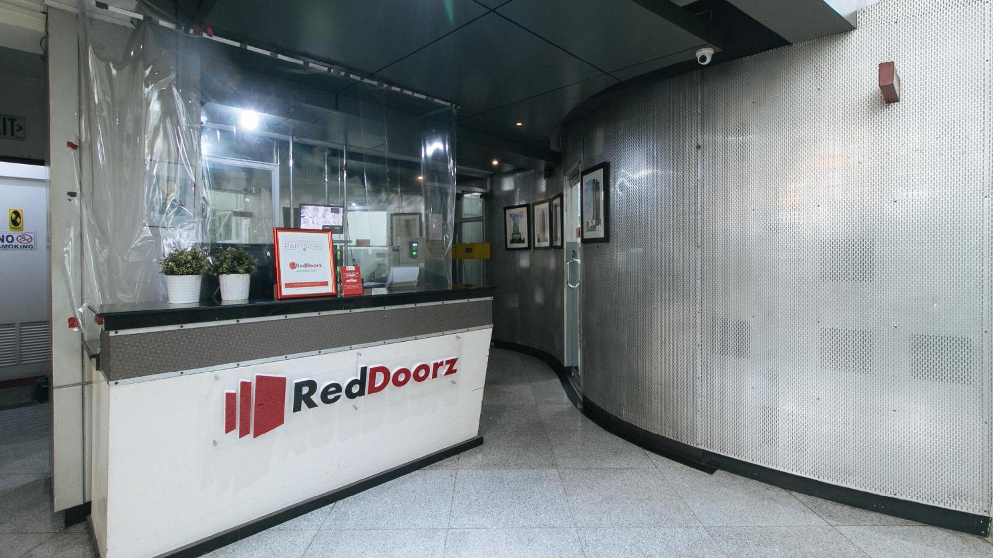 Reddoorz Plus At Banawe Bandar Quezon Luaran gambar