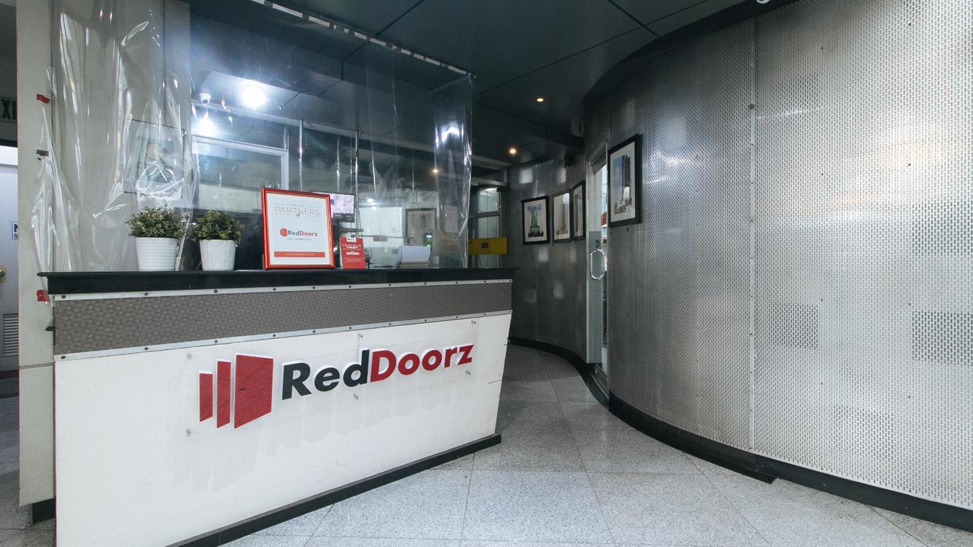 Reddoorz Plus At Banawe Bandar Quezon Luaran gambar