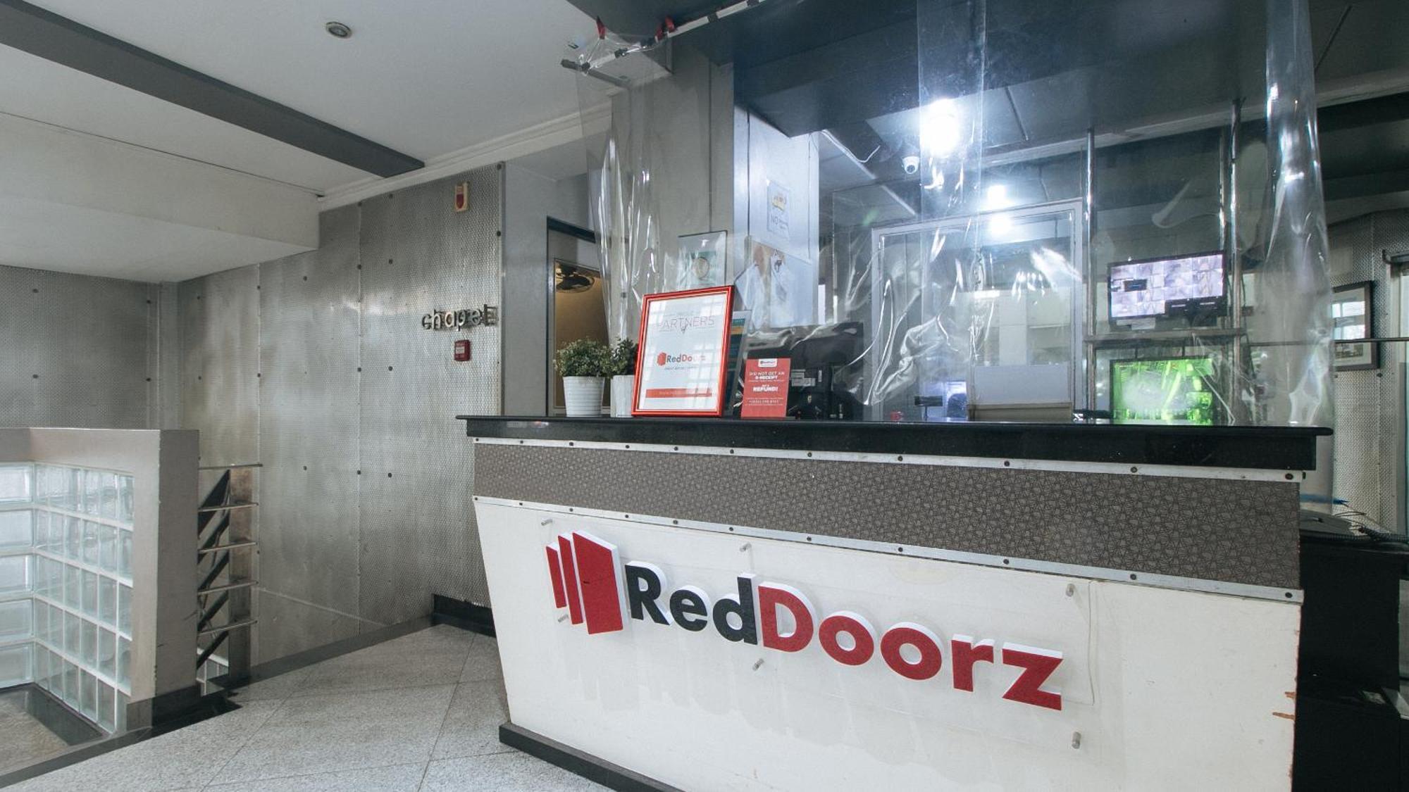 Reddoorz Plus At Banawe Bandar Quezon Luaran gambar